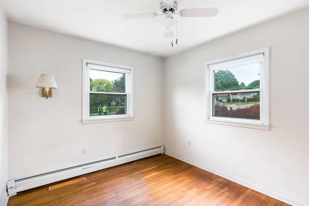 93 Birchcliff Parkway Burlington VT 05401