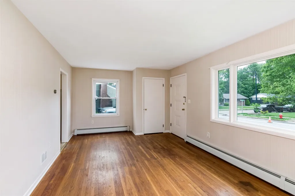 93 Birchcliff Parkway Burlington VT 05401