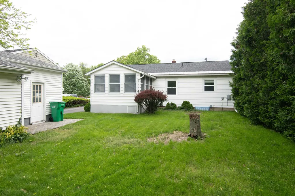 93 Birchcliff Parkway Burlington VT 05401