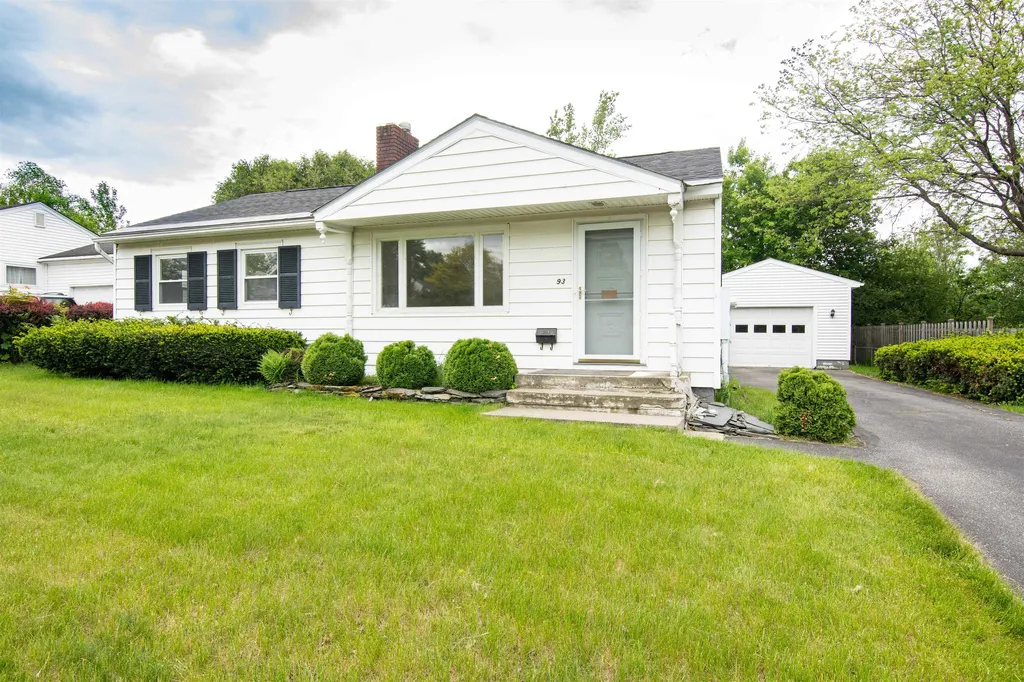 93 Birchcliff Parkway Burlington VT 05401