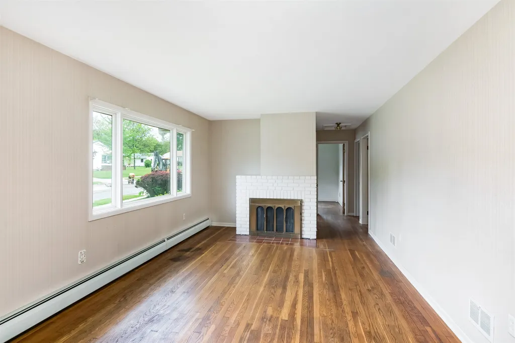 93 Birchcliff Parkway Burlington VT 05401