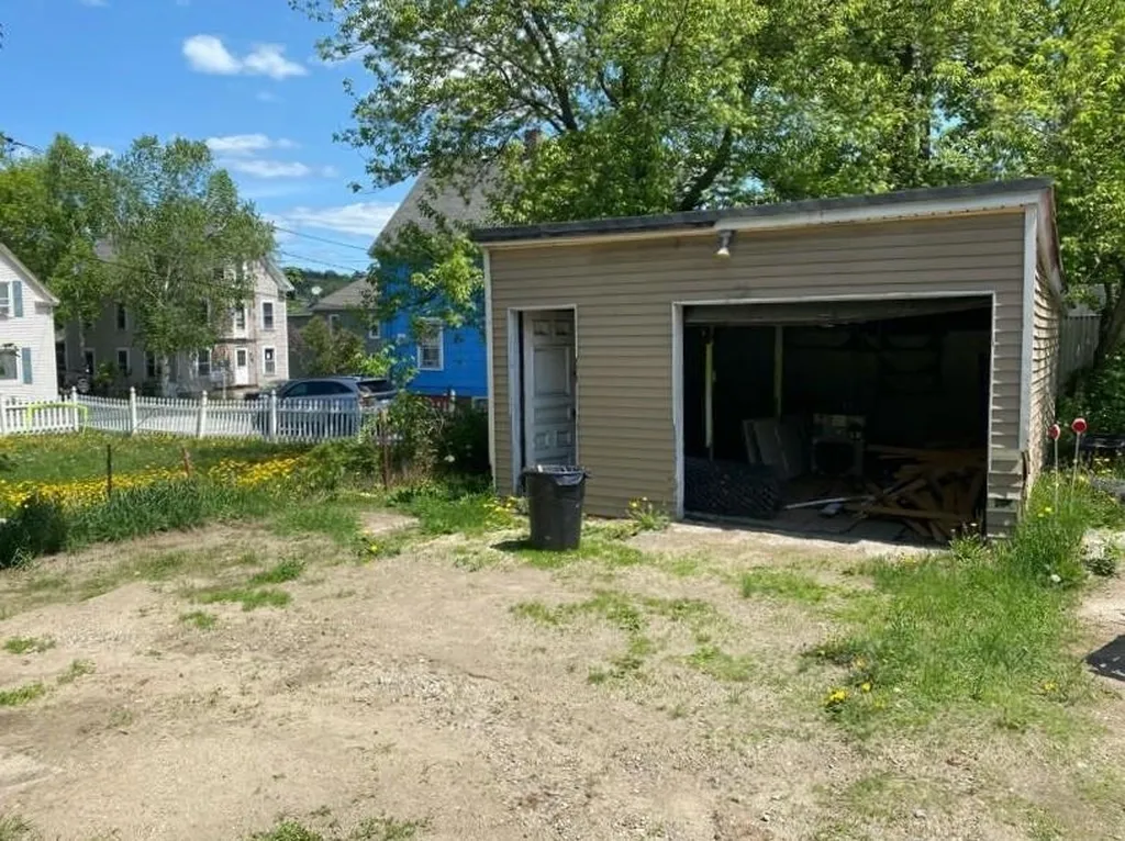 786 Third Avenue Berlin NH 03570