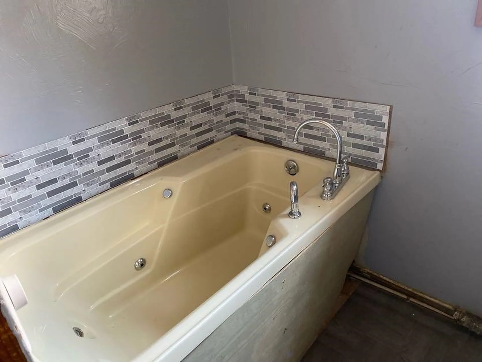786 Third Avenue Berlin NH 03570