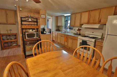 17 N Windy Road Tilton NH 03276