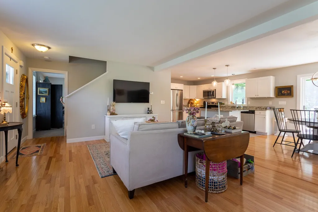 35 Wentworth Street Rollinsford NH 03869