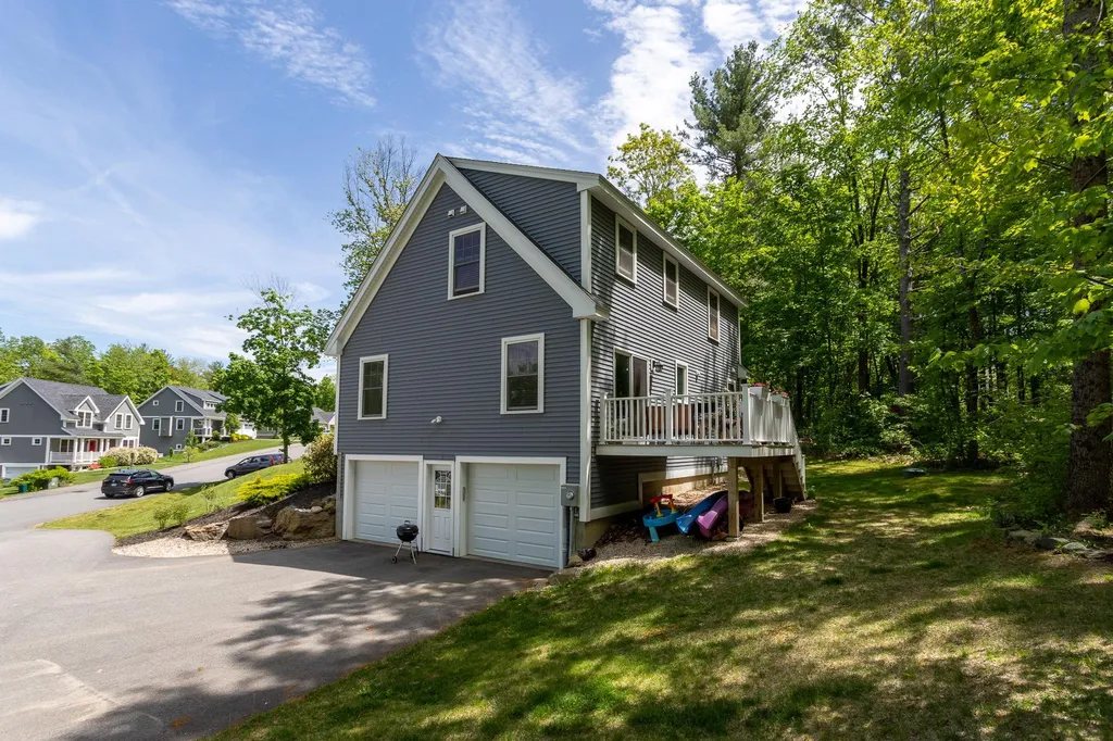 35 Wentworth Street Rollinsford NH 03869