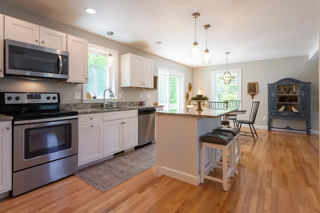 35 Wentworth Street Rollinsford NH 03869