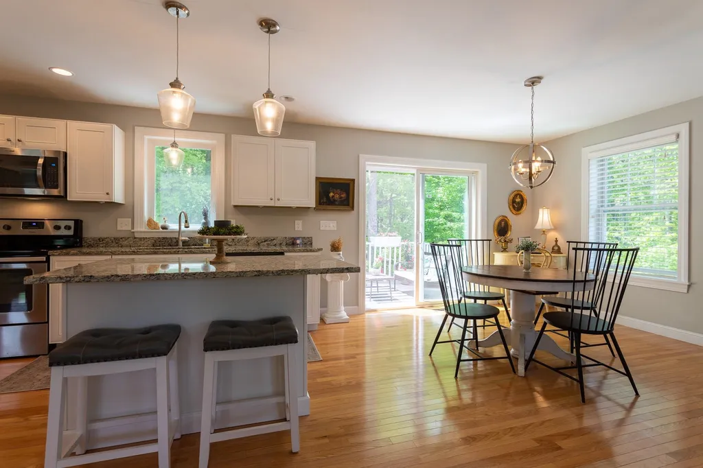 35 Wentworth Street Rollinsford NH 03869