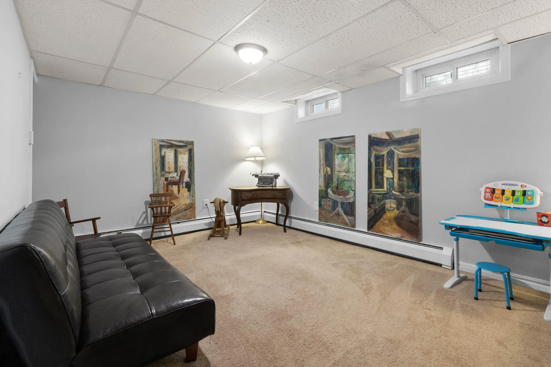 17 Oakwood Street Hudson NH 03051
