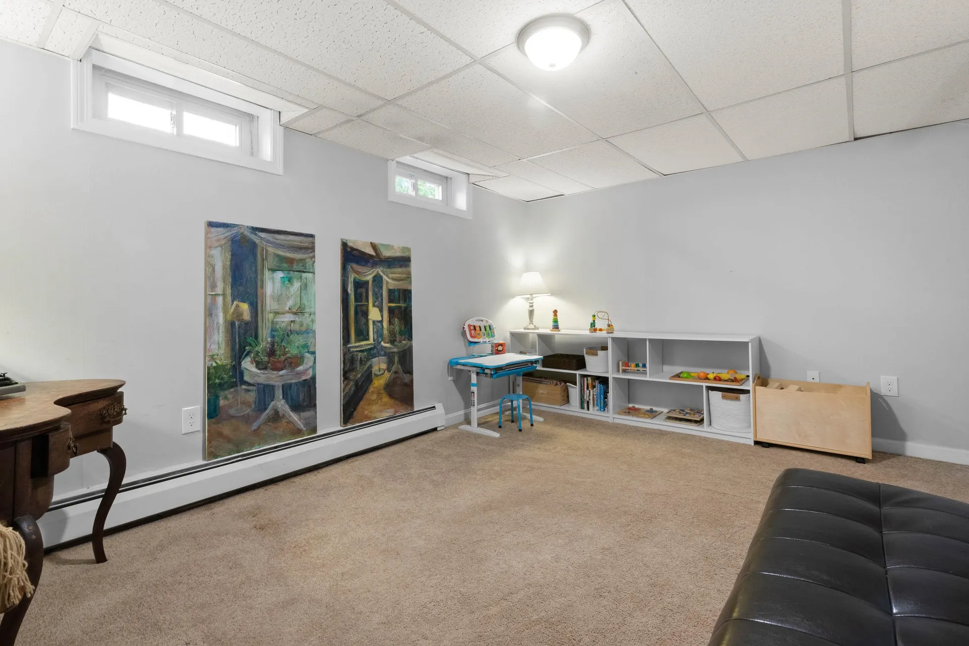 17 Oakwood Street Hudson NH 03051