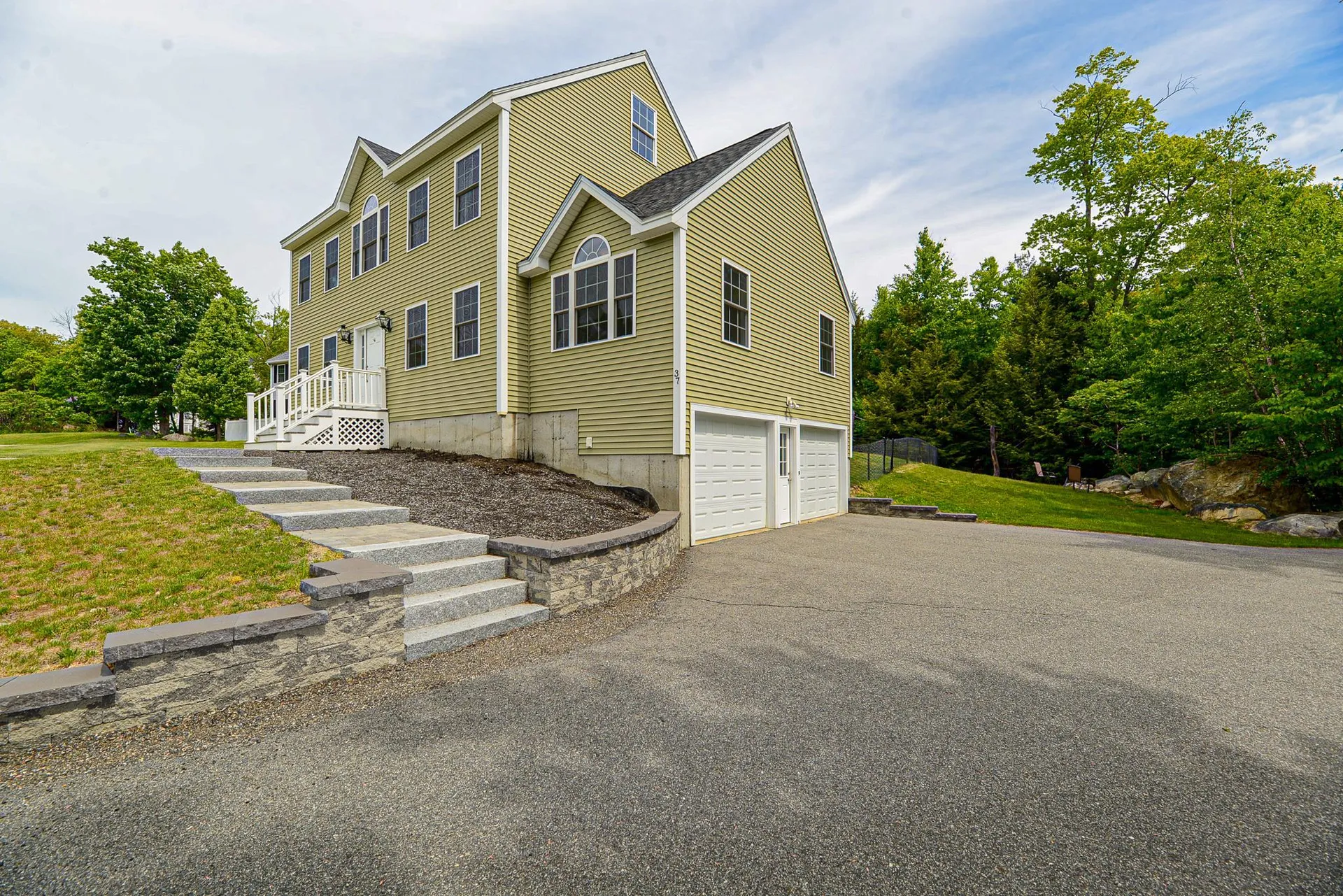 37 Waterford Drive Sandown NH 03873
