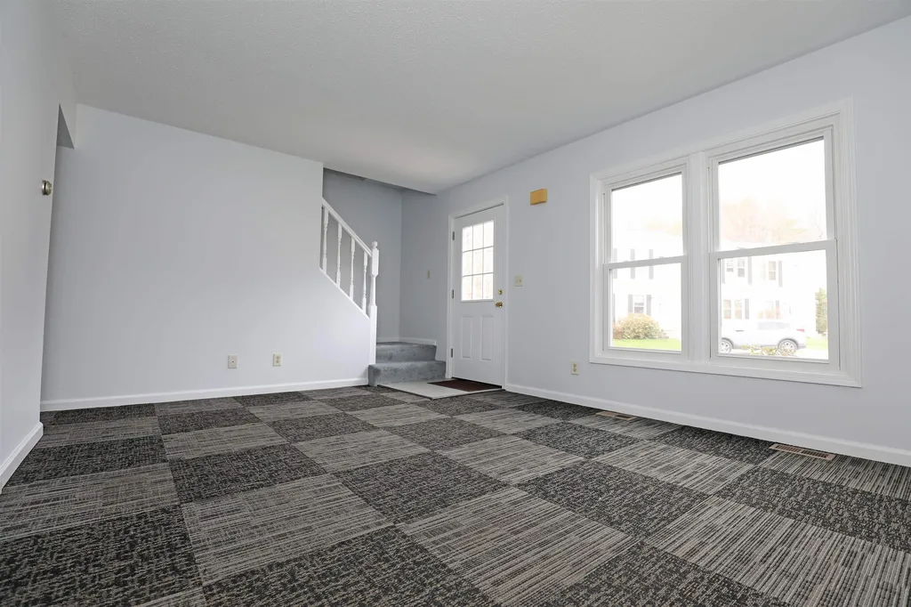 66 Preston Street Hillsborough NH 03244