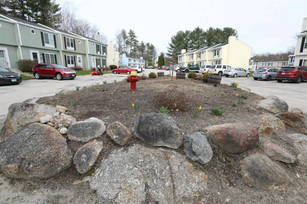66 Preston Street Hillsborough NH 03244