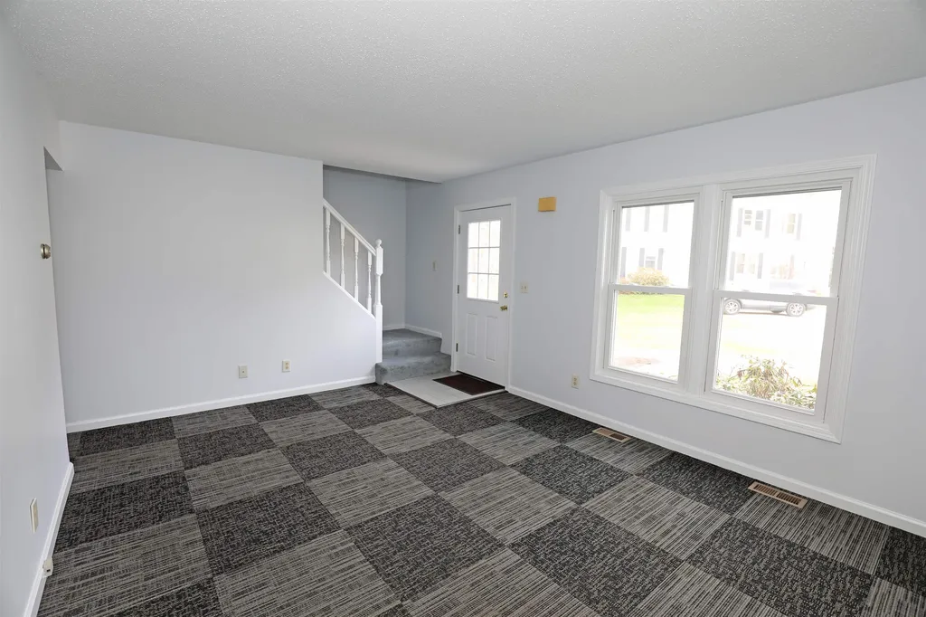 66 Preston Street Hillsborough NH 03244