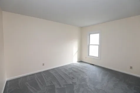 66 Preston Street Hillsborough NH 03244