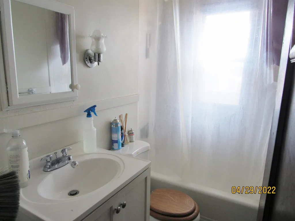 174 Concord Street Manchester NH 03104