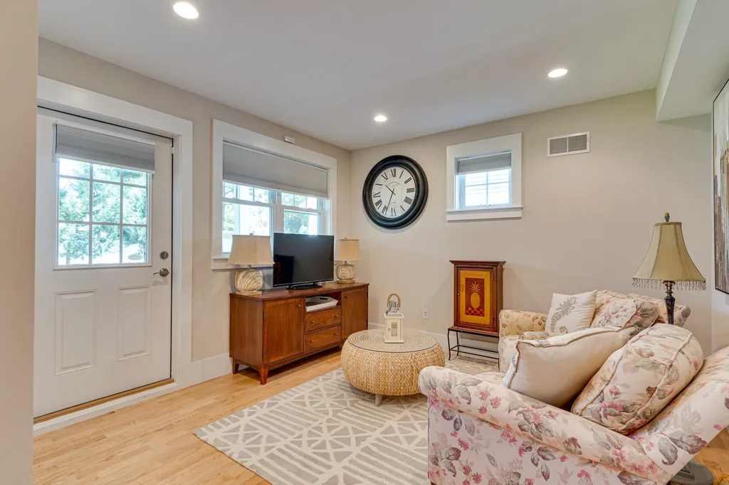 434 High Street Hampton NH 03842