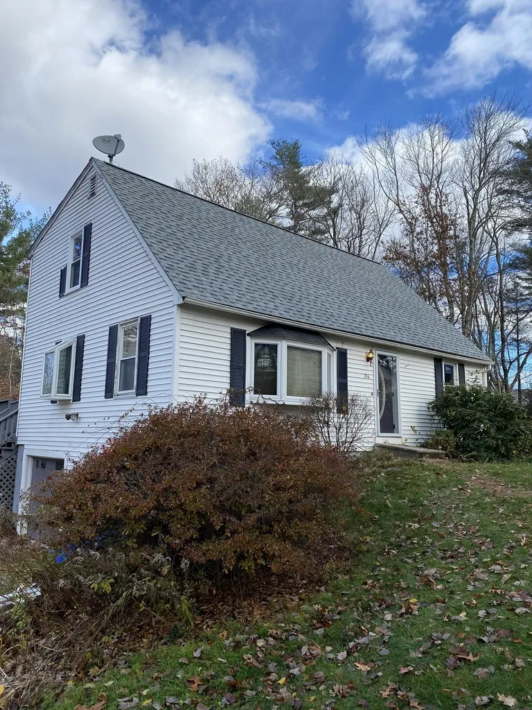 716 Lucas Road Londonderry NH 03053