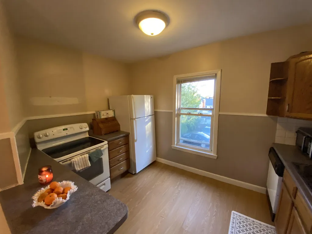 31 Glendale Avenue Manchester NH 03103