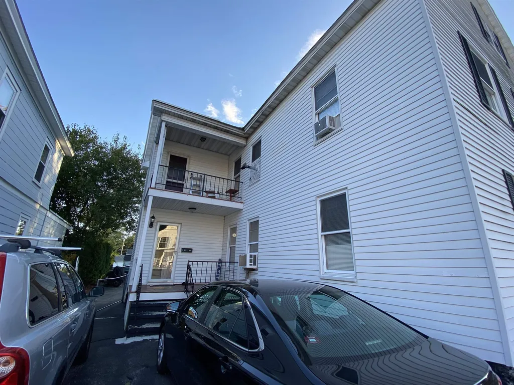 31 Glendale Avenue Manchester NH 03103