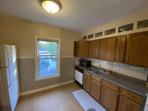 31 Glendale Avenue Manchester NH 03103