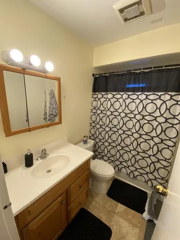 31 Glendale Avenue Manchester NH 03103