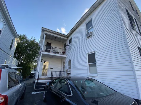 31 Glendale Avenue Manchester NH 03103