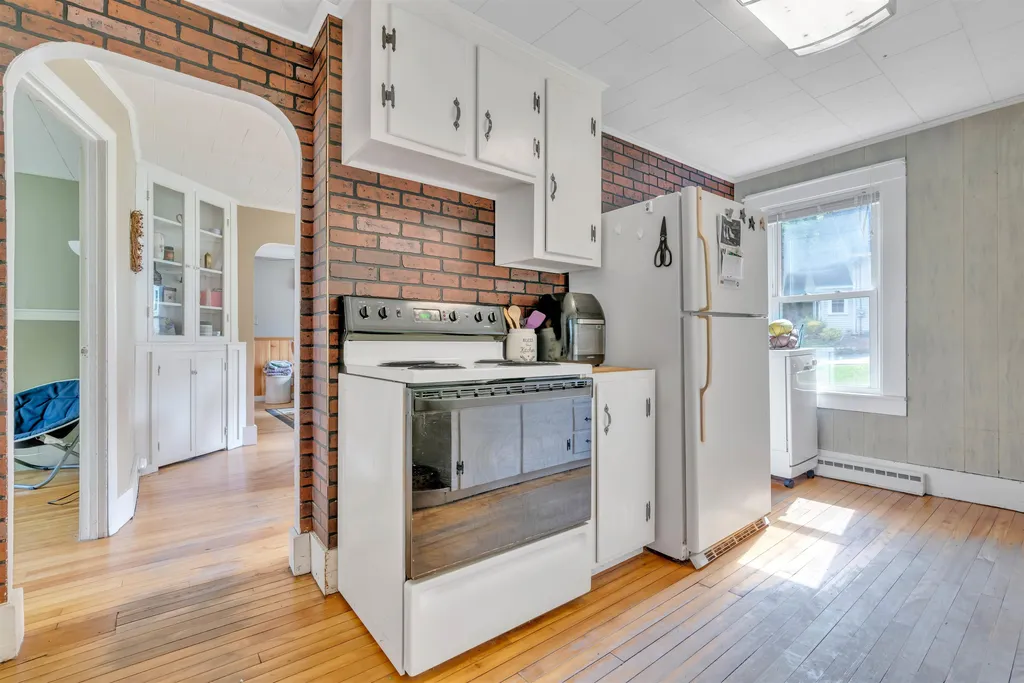 10 Gray Avenue Farmington NH 03835