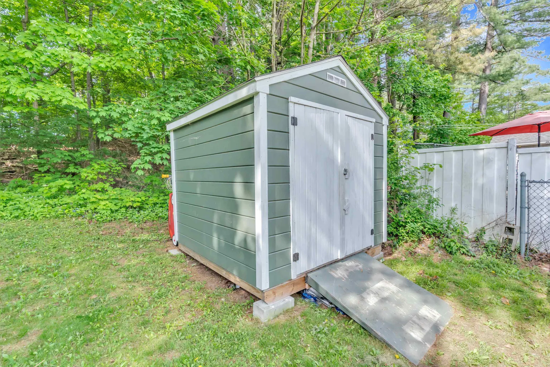 10 Gray Avenue Farmington NH 03835
