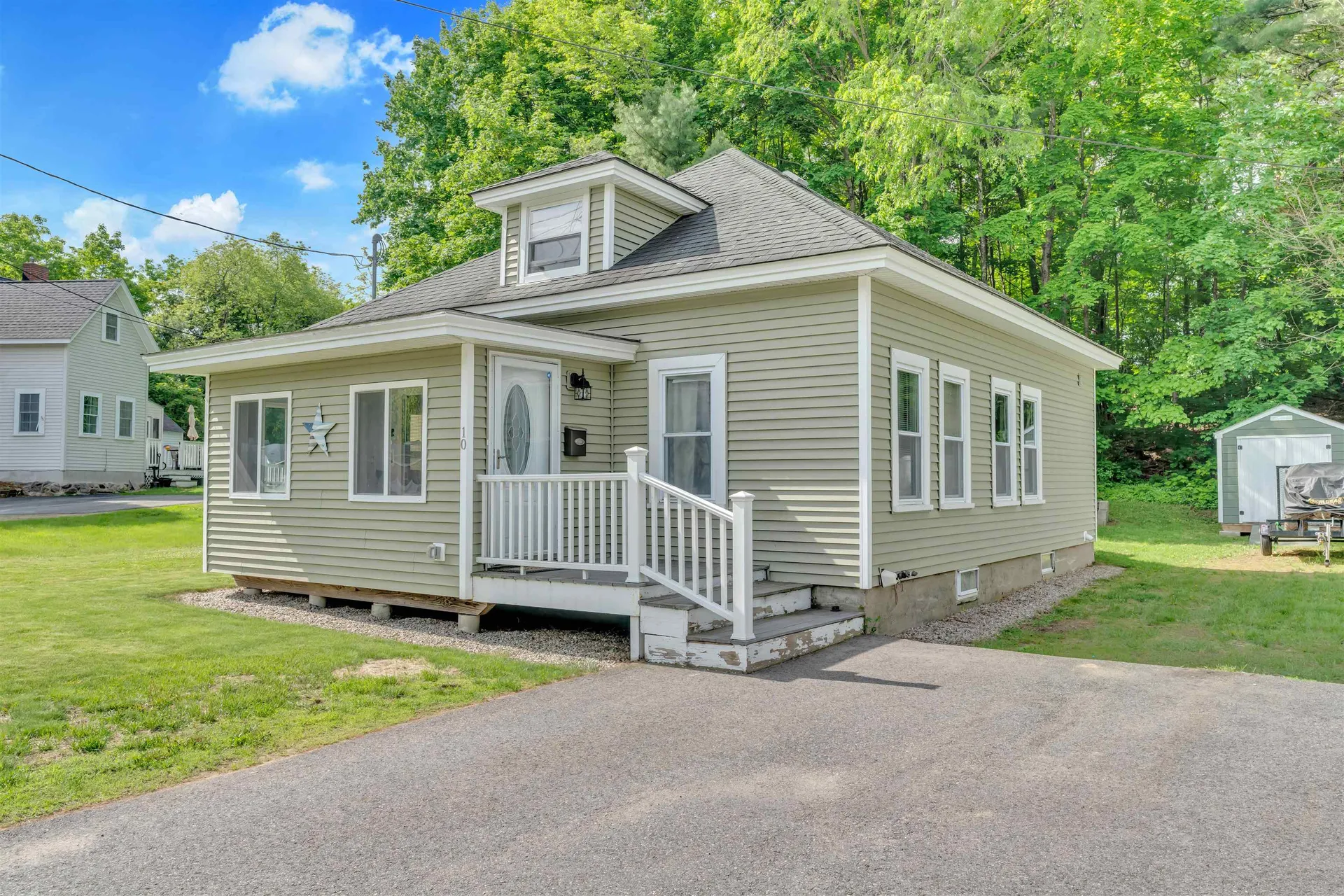 10 Gray Avenue Farmington NH 03835