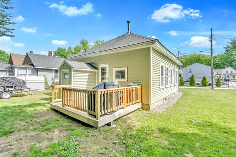 10 Gray Avenue Farmington NH 03835