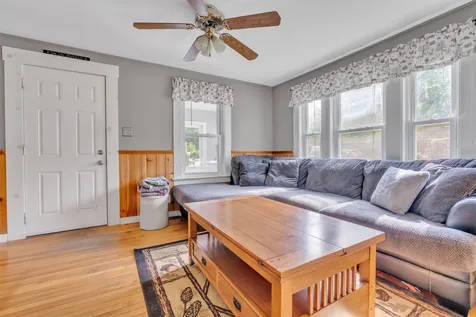 10 Gray Avenue Farmington NH 03835