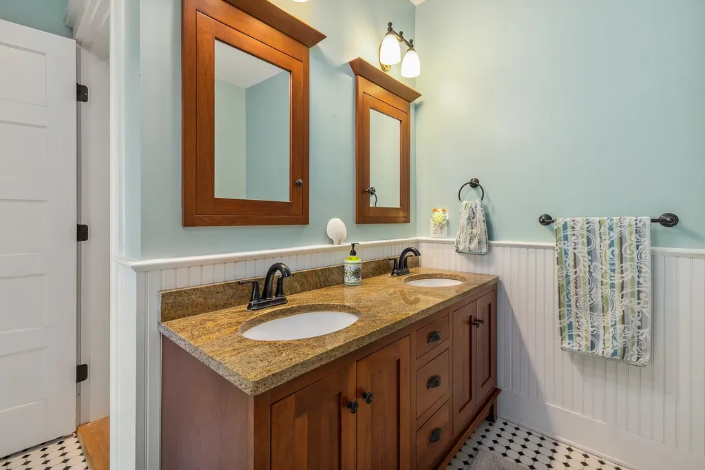 653 Greenland Road Portsmouth NH 03801