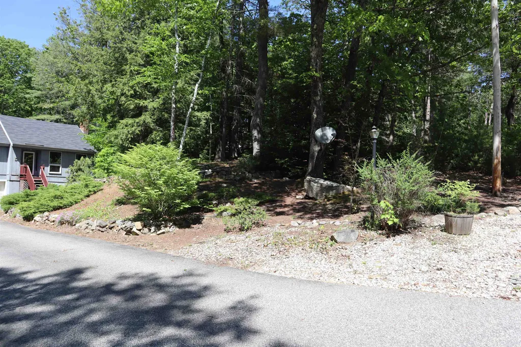 18 Bela View Drive Bow NH 03304