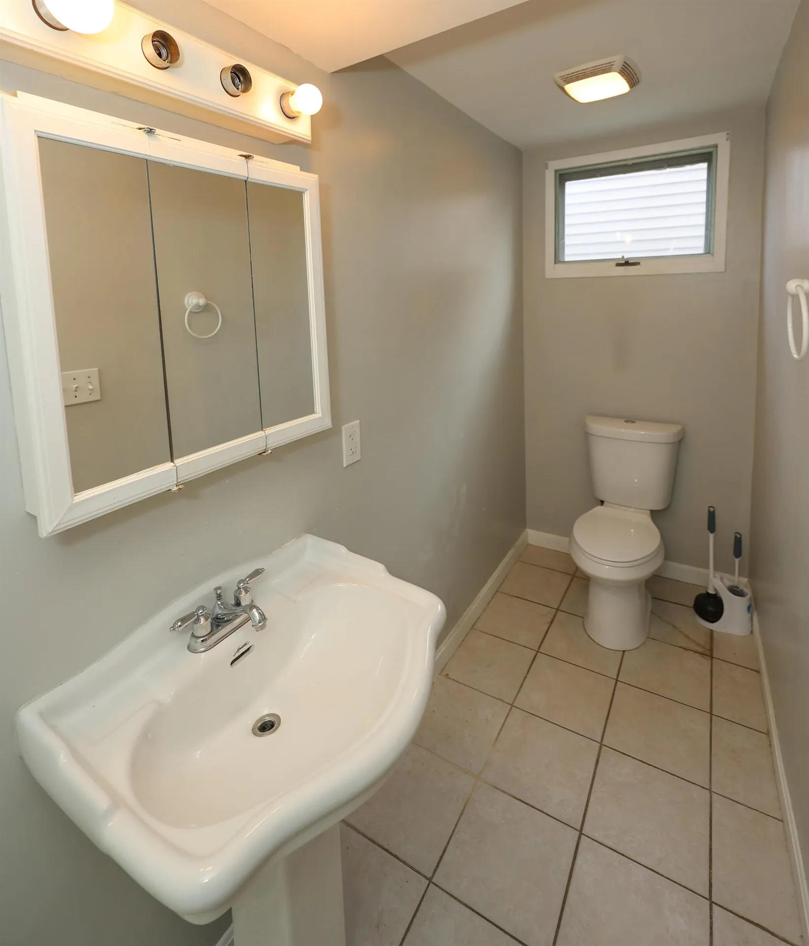 117 Ramsay Street Manchester NH 03103