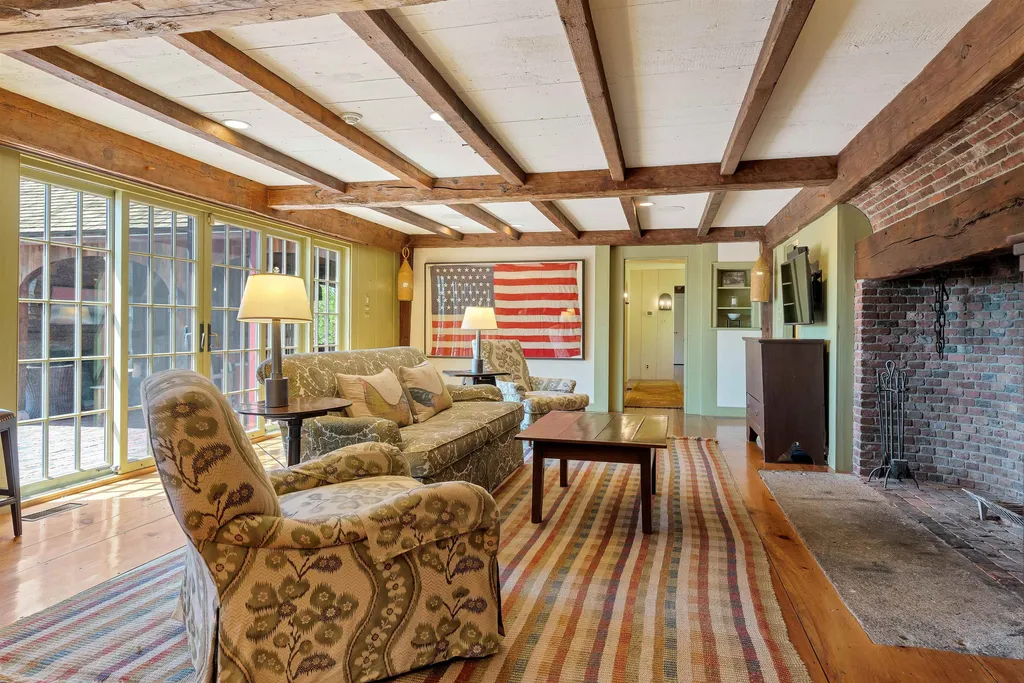 271 Baker Turn Hartford VT 05059