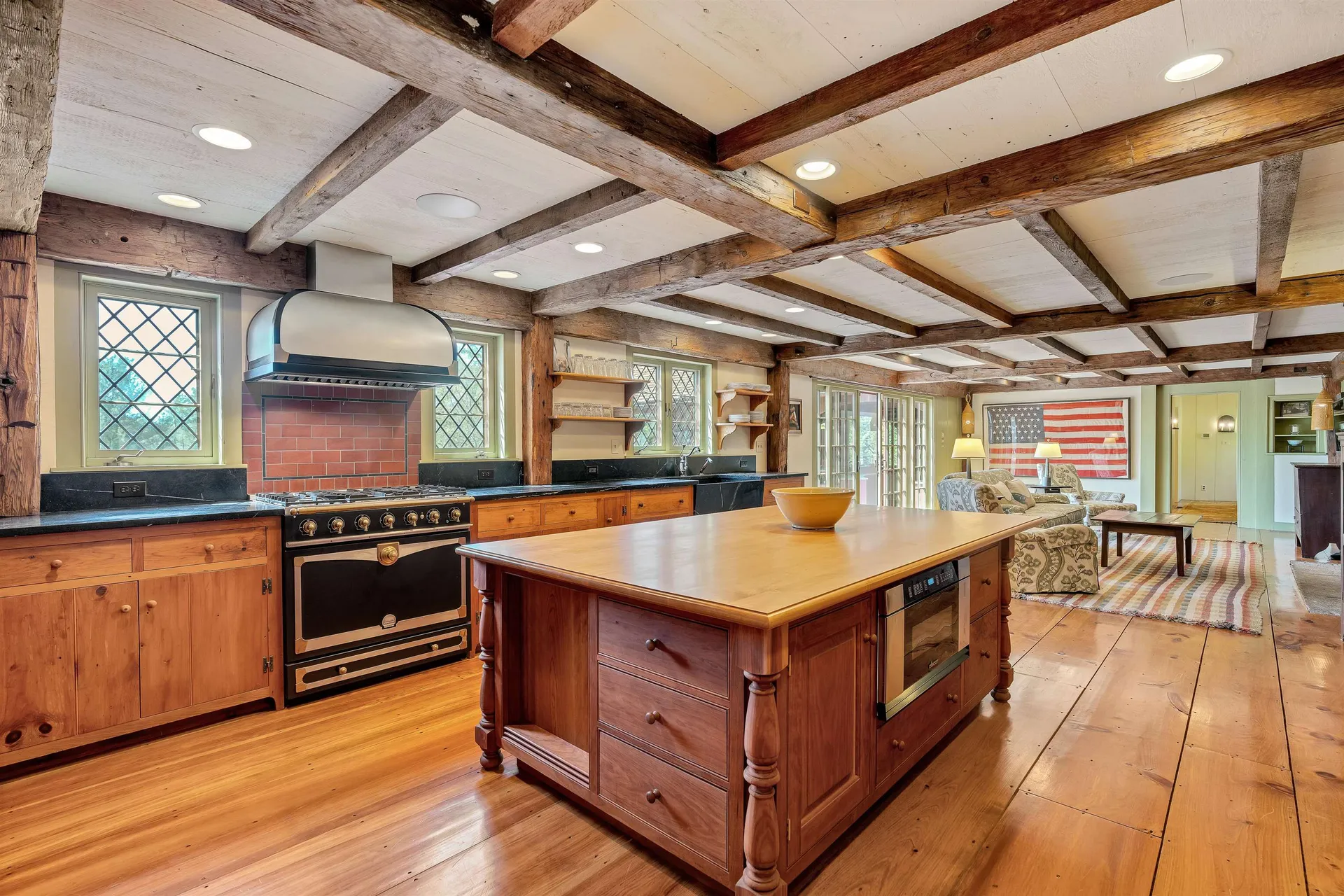 271 Baker Turn Hartford VT 05059