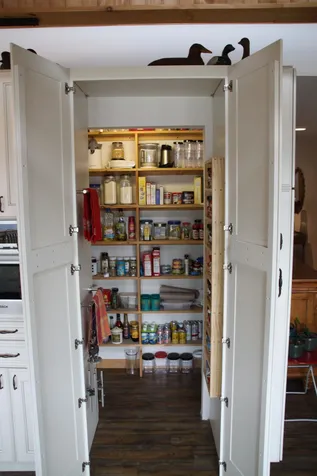 25 Leland Lane Glover VT 05839