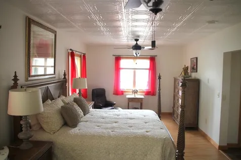 25 Leland Lane Glover VT 05839