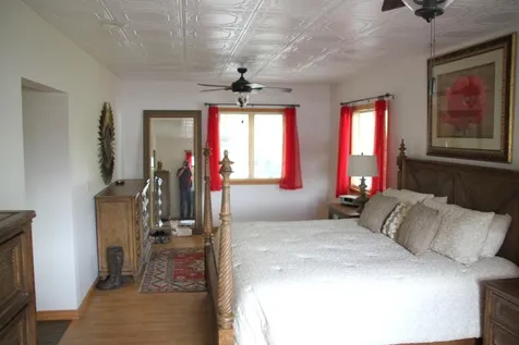 25 Leland Lane Glover VT 05839