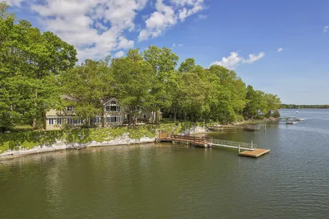 32 Colony Cove Road Durham NH 03824