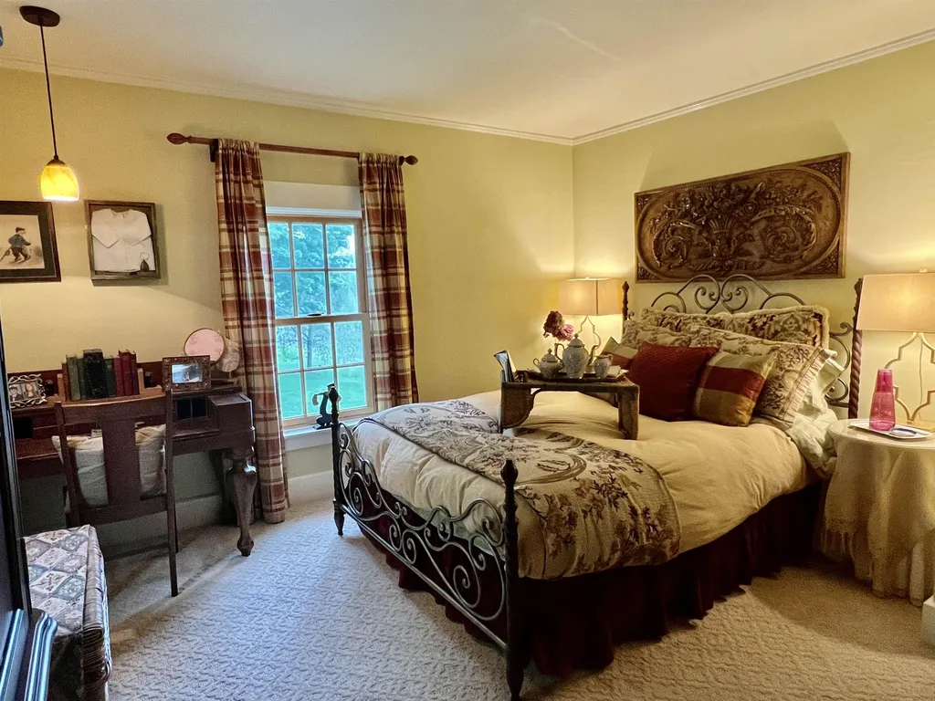 146 River Street Hartford VT 05059