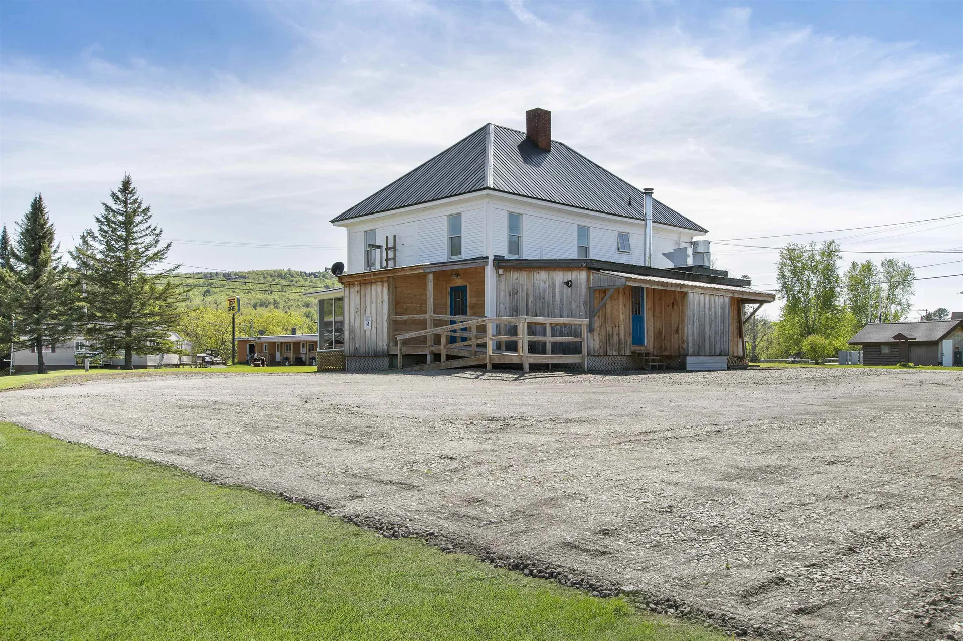 8 Back Lake Road Pittsburg NH 03592