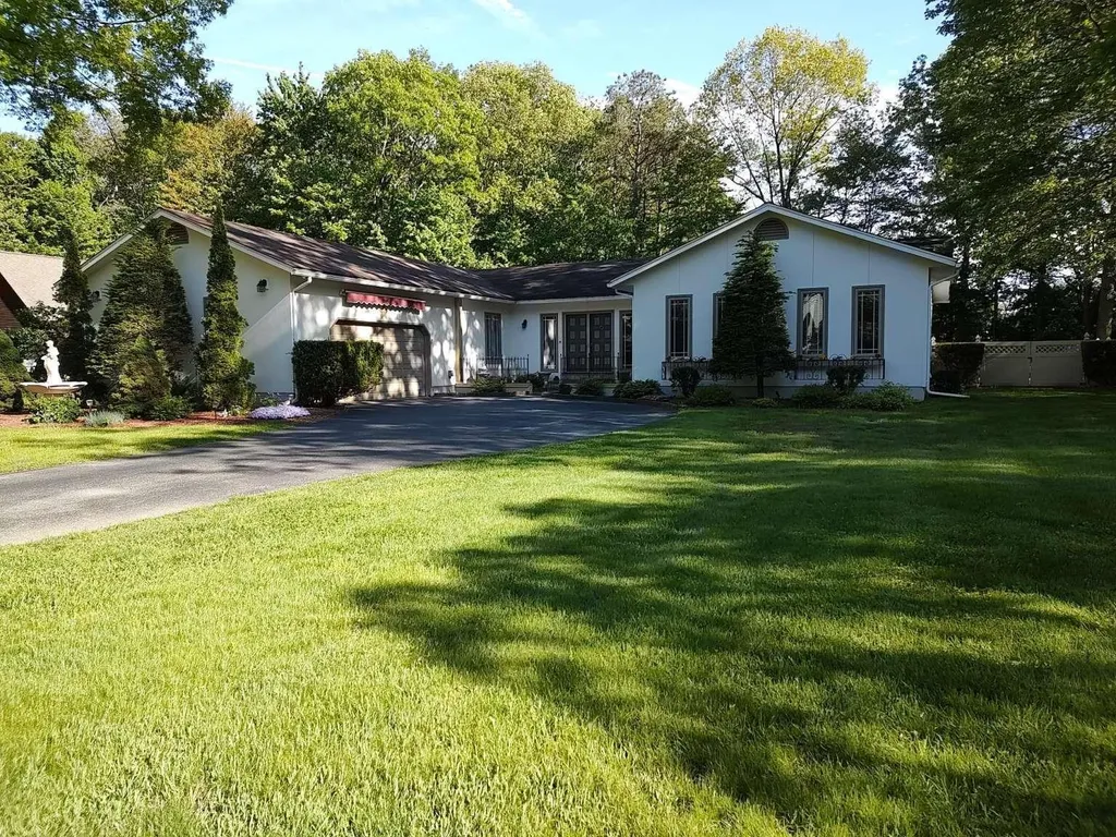 87 Thomas Drive Colchester VT 05446
