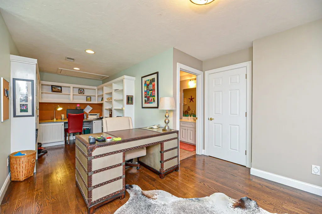 19 Crockett's Way Stratham NH 03885