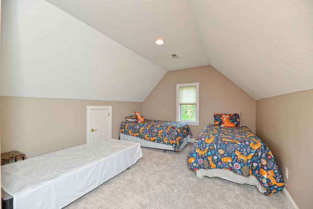 19 Crockett's Way Stratham NH 03885