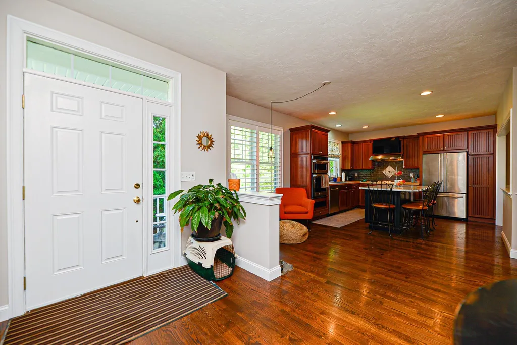 19 Crockett's Way Stratham NH 03885