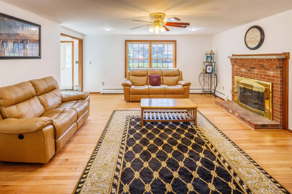 9 Briarwood Lane Dover NH 03820