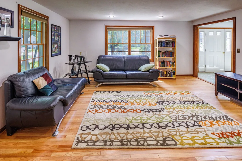 9 Briarwood Lane Dover NH 03820