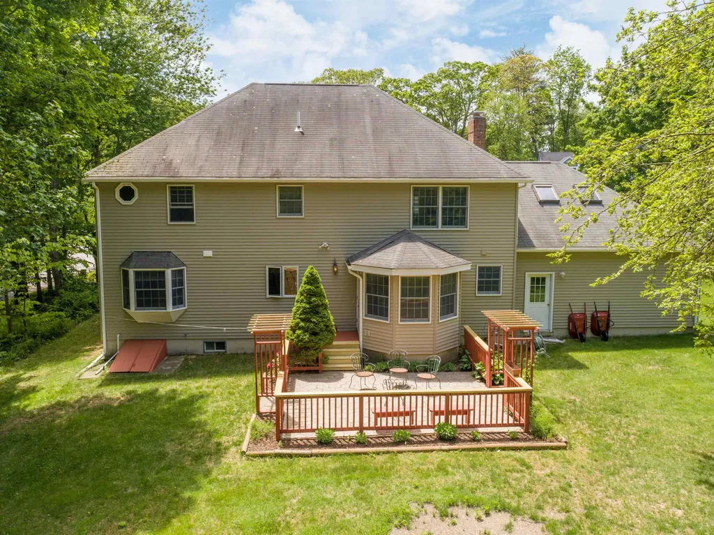 9 Briarwood Lane Dover NH 03820